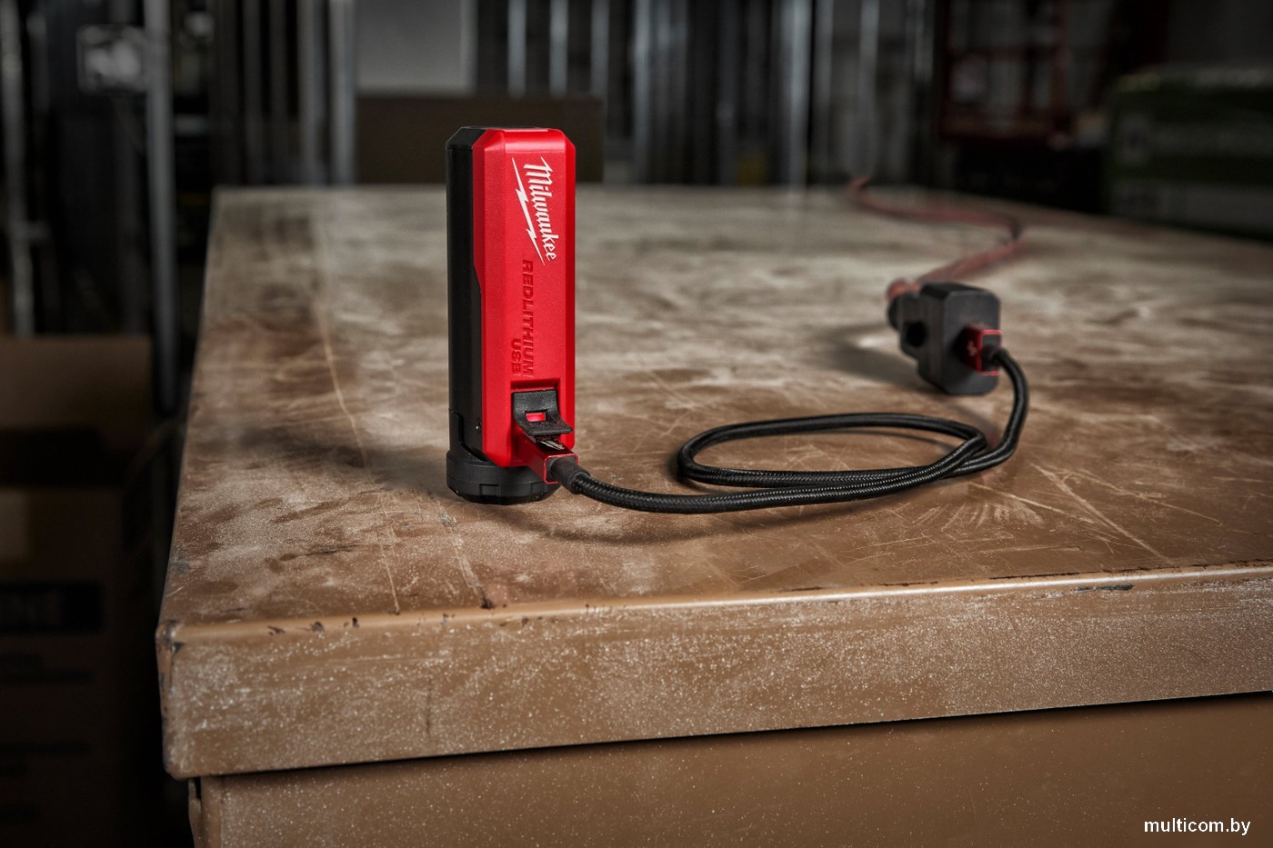 Внешний аккумулятор Milwaukee L4 PPS 3000mAh 4932493335 (красный)